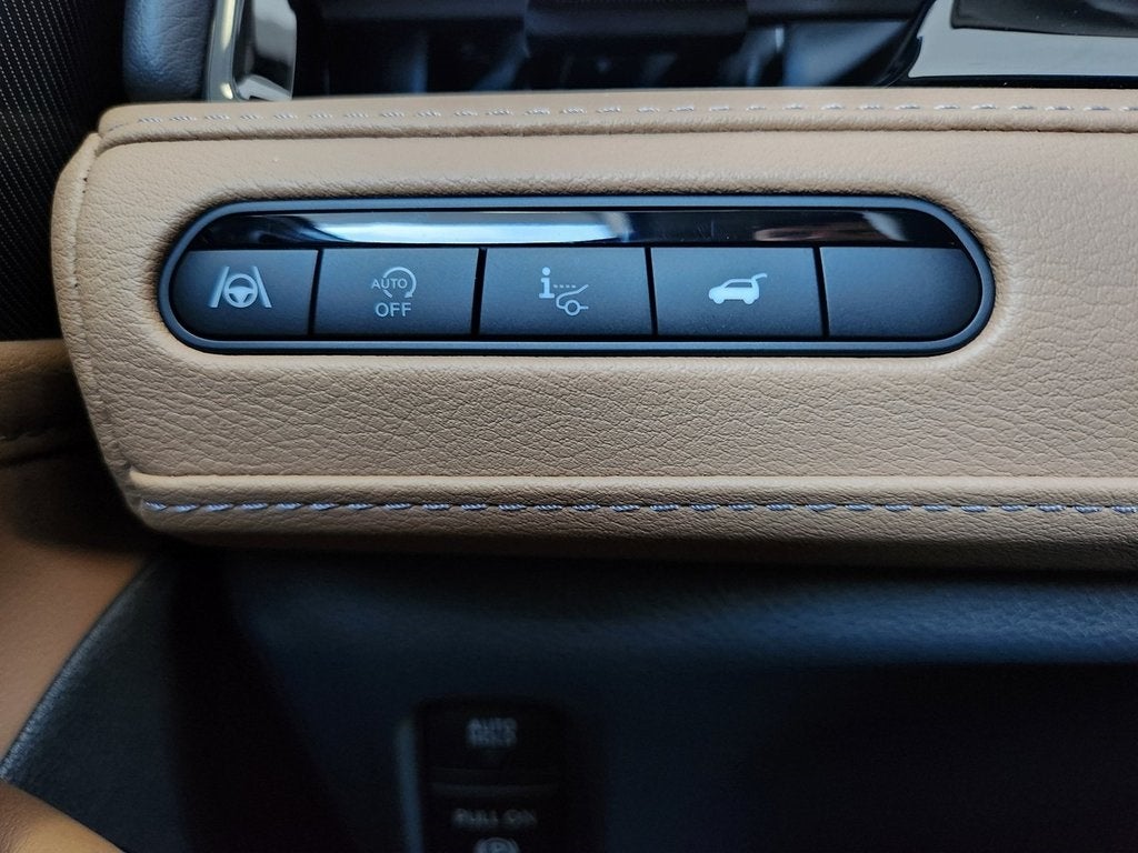 2026 INFINITI QX80 LUXE