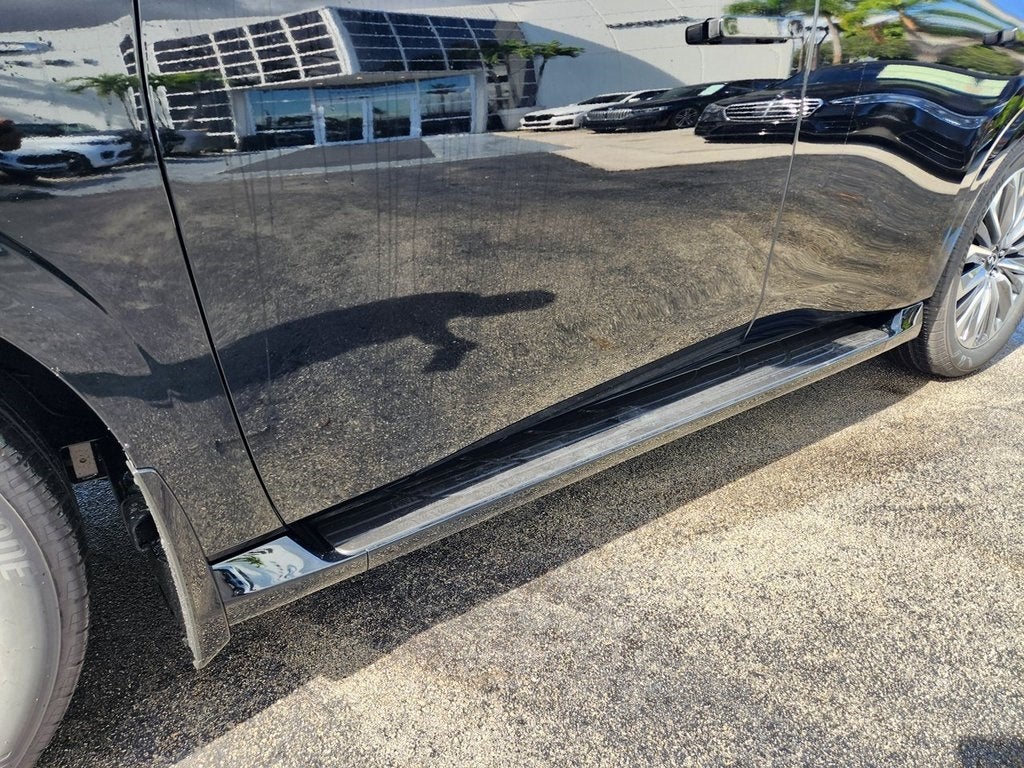 2026 INFINITI QX80 LUXE