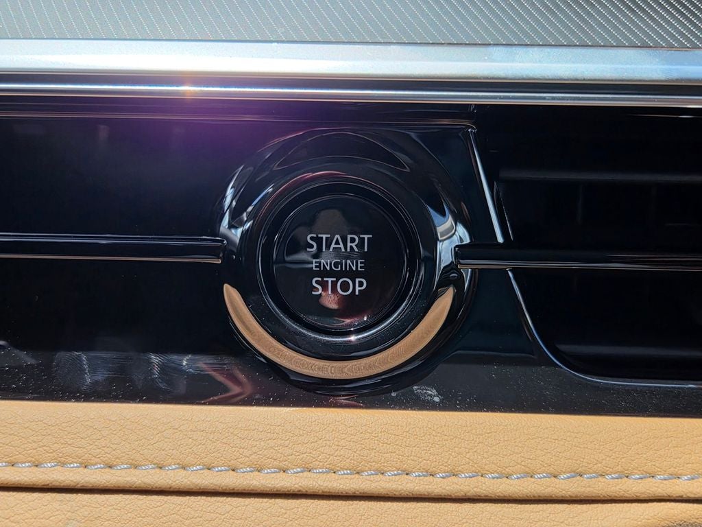 2027 INFINITI QX80 LUXE