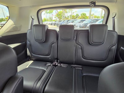 2027 INFINITI QX80 LUXE