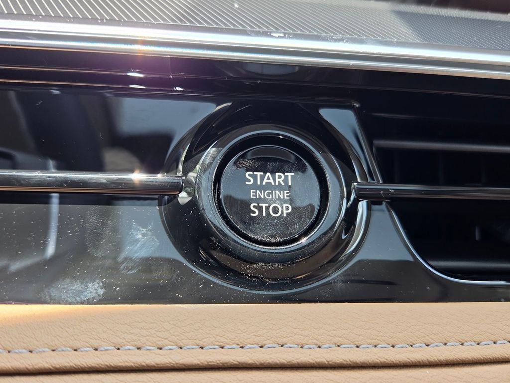 2027 INFINITI QX80 LUXE