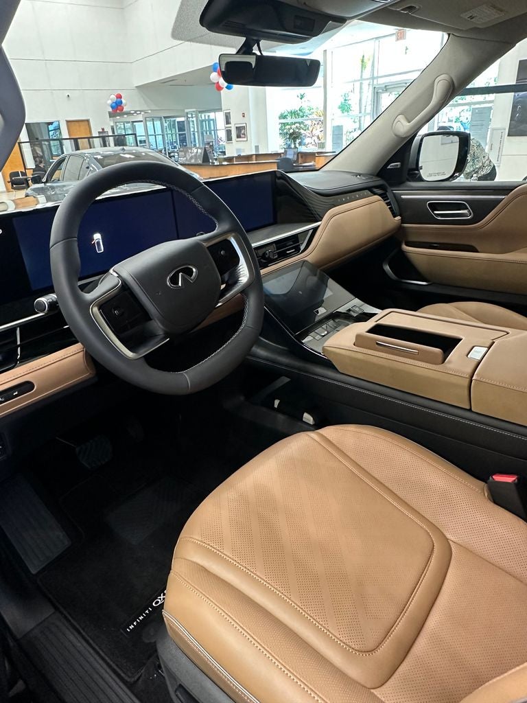 2026 INFINITI QX80 LUXE
