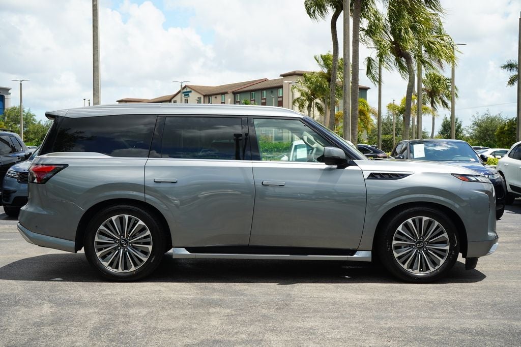 2026 INFINITI QX80 LUXE