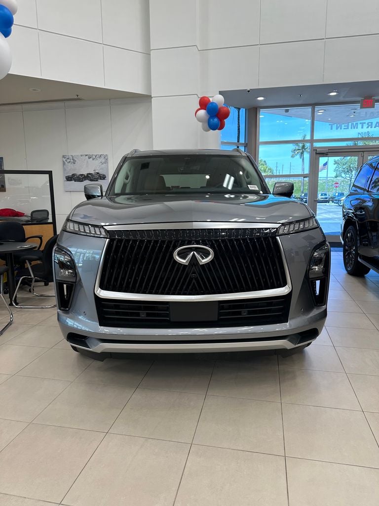 2026 INFINITI QX80 LUXE