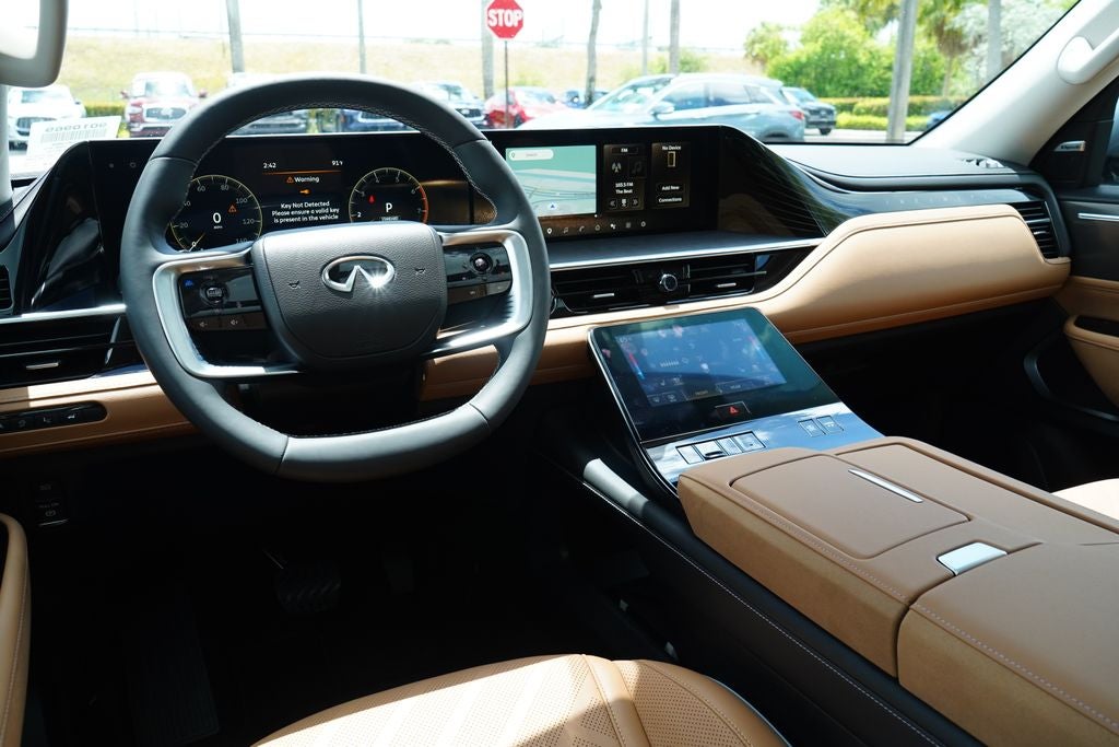 2026 INFINITI QX80 LUXE