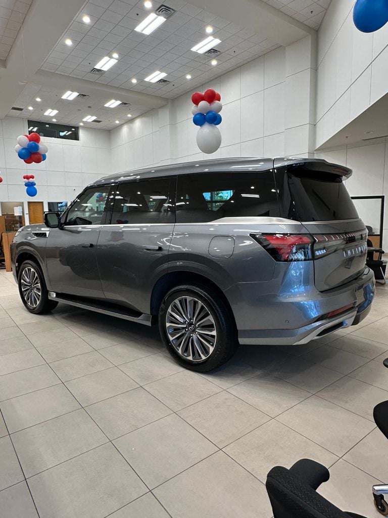 2026 INFINITI QX80 LUXE