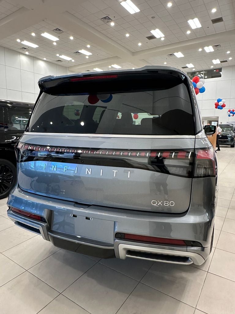 2026 INFINITI QX80 LUXE