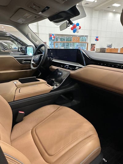 2026 INFINITI QX80 LUXE
