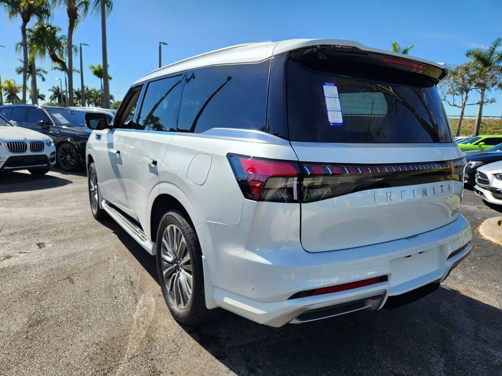 2026 INFINITI QX80 LUXE