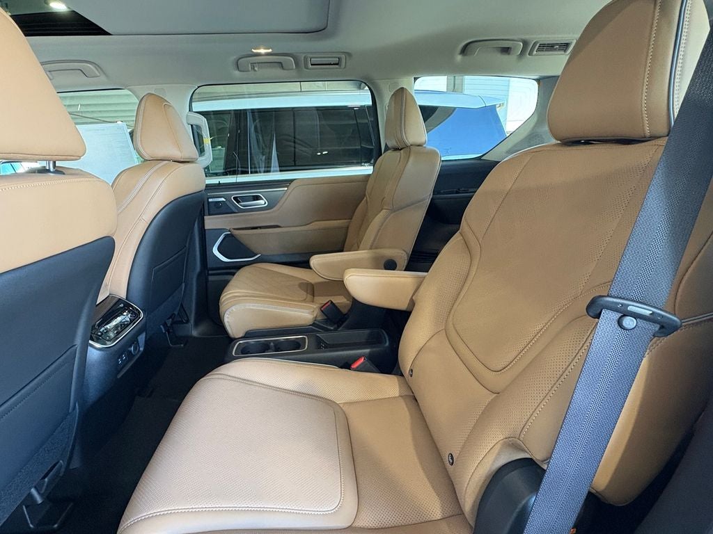2026 INFINITI QX80 LUXE