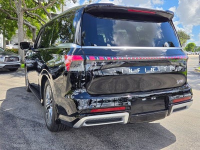 2027 INFINITI QX80 LUXE