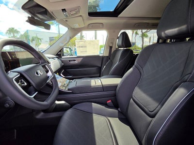 2027 INFINITI QX80 LUXE
