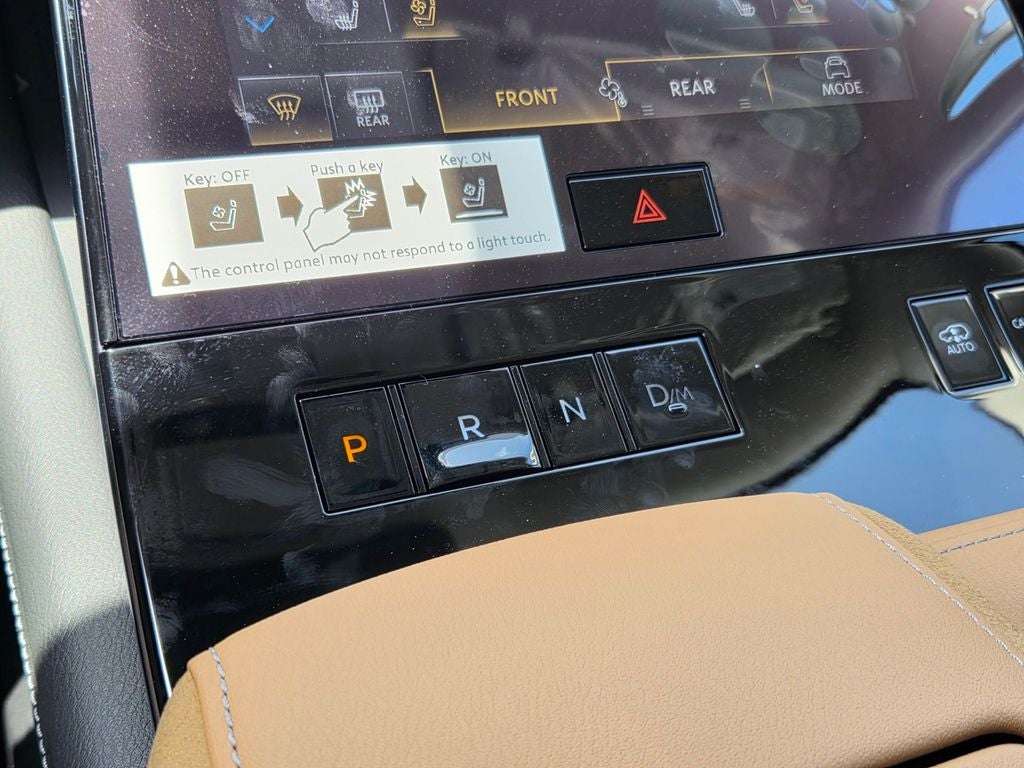 2027 INFINITI QX80 LUXE