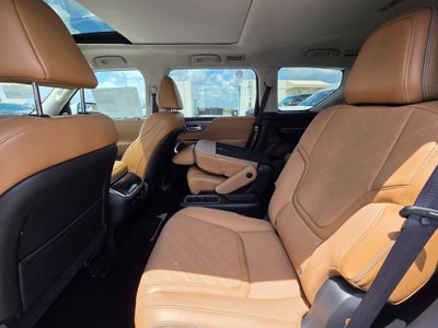 2027 INFINITI QX80 LUXE