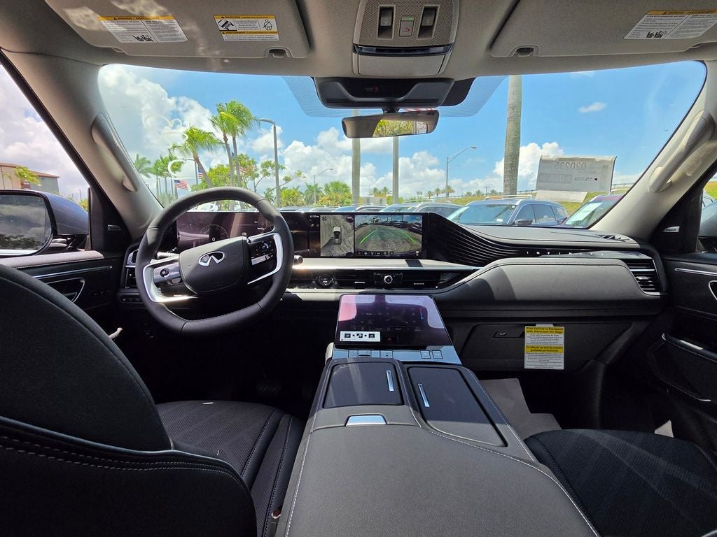 2027 INFINITI QX80 LUXE