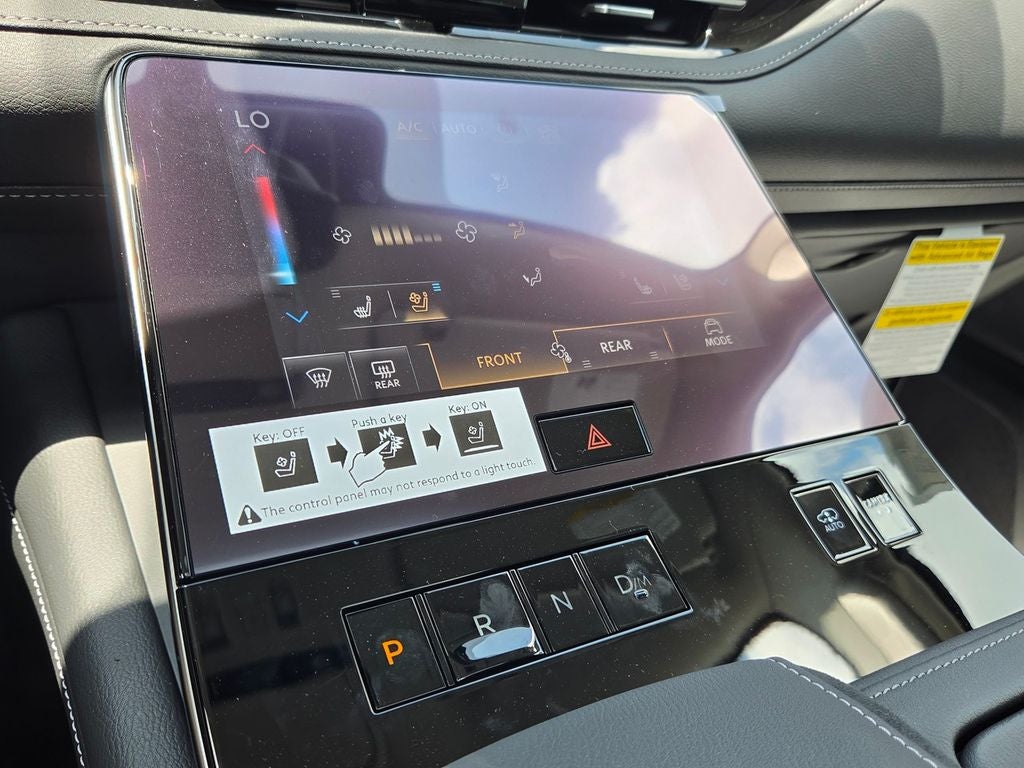 2027 INFINITI QX80 LUXE