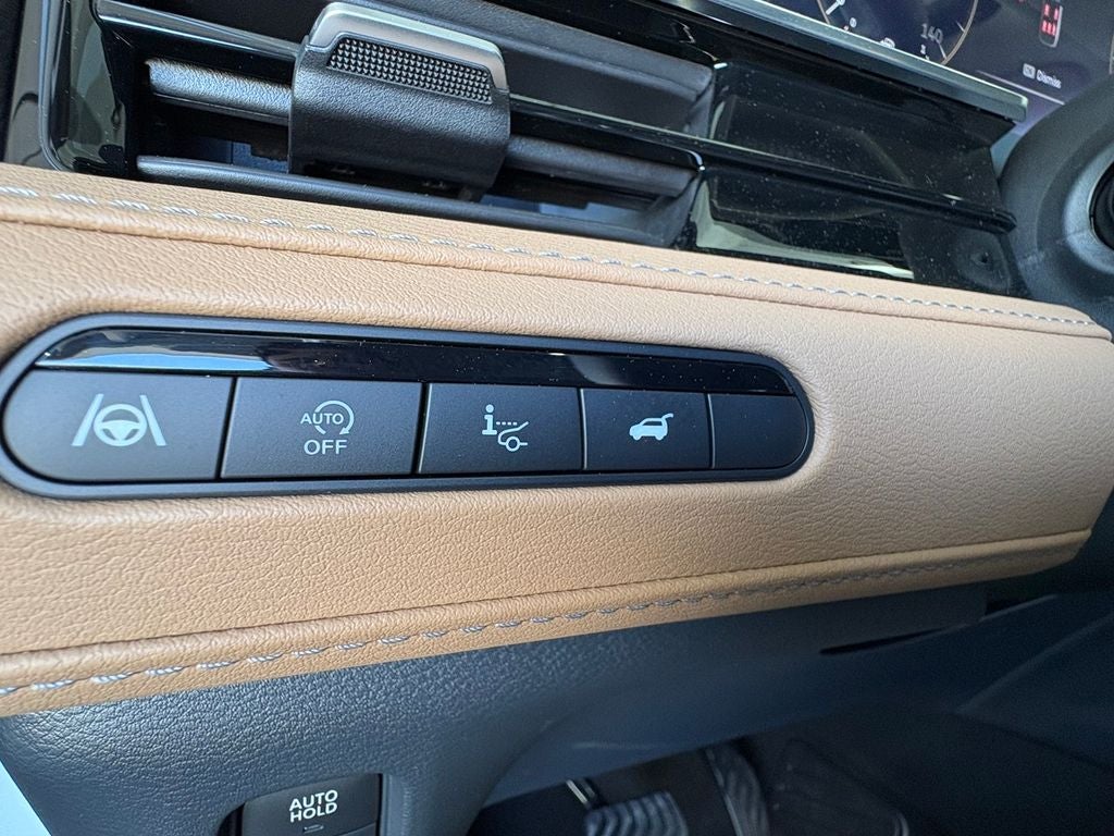 2026 INFINITI QX80 LUXE