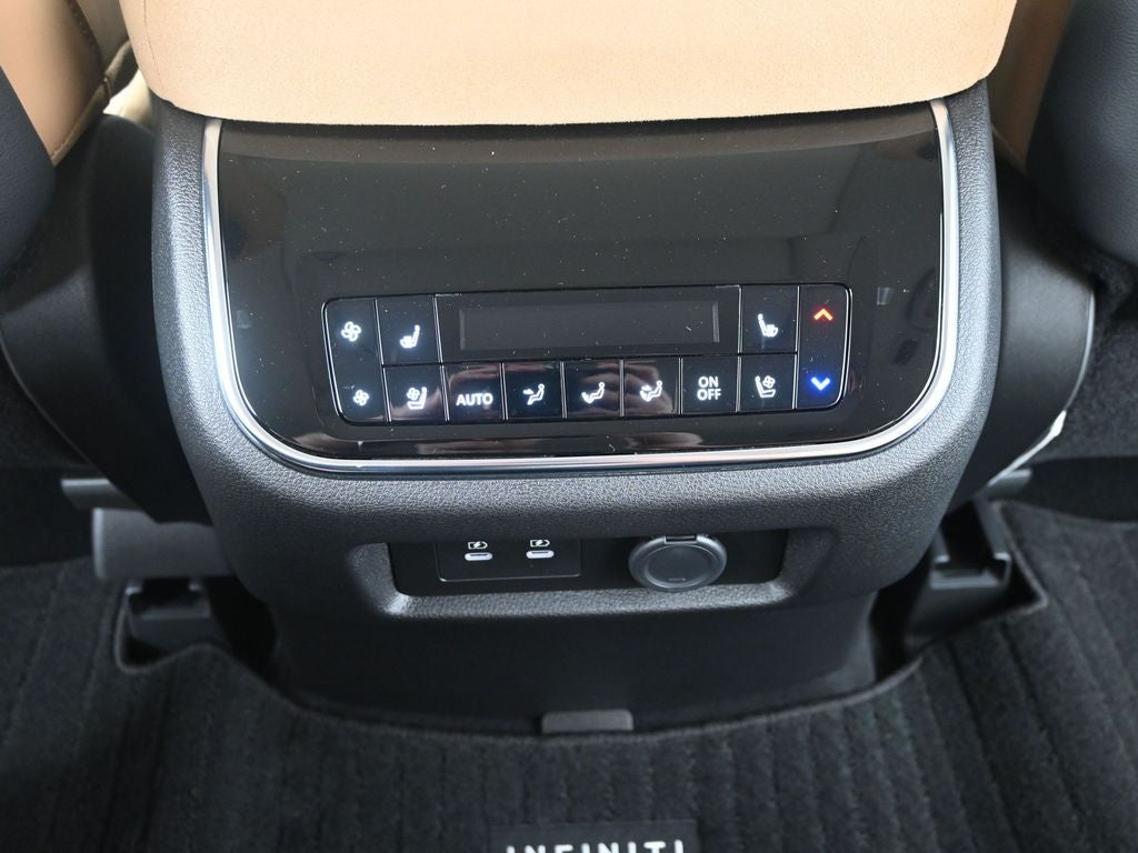 2026 INFINITI QX80 LUXE