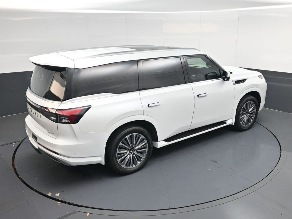 2026 INFINITI QX80 LUXE