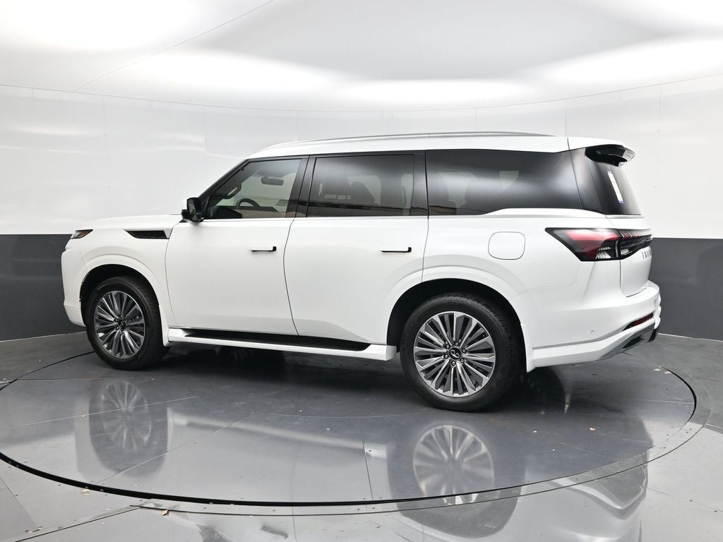 2026 INFINITI QX80 LUXE