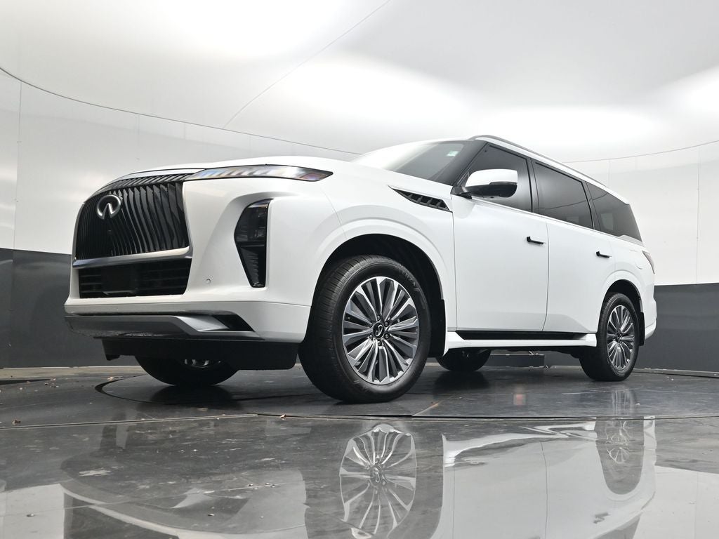 2026 INFINITI QX80 LUXE
