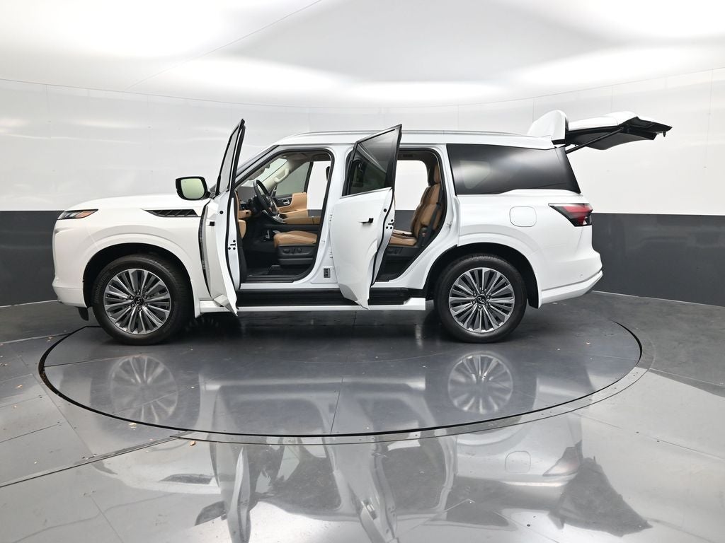 2026 INFINITI QX80 LUXE