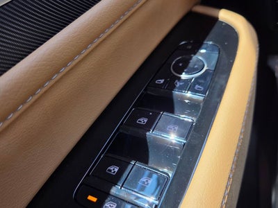 2027 INFINITI QX80 LUXE