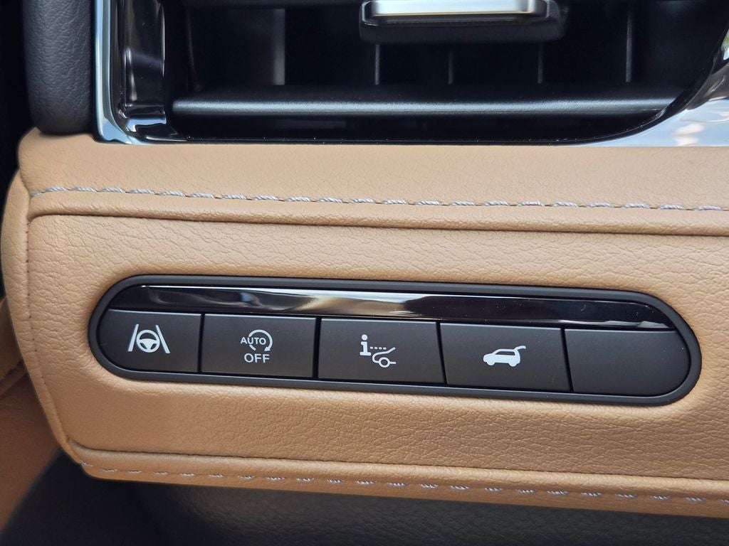 2027 INFINITI QX80 LUXE