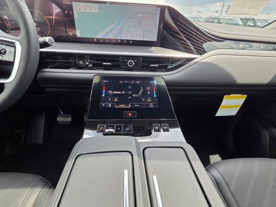 2027 INFINITI QX80 LUXE