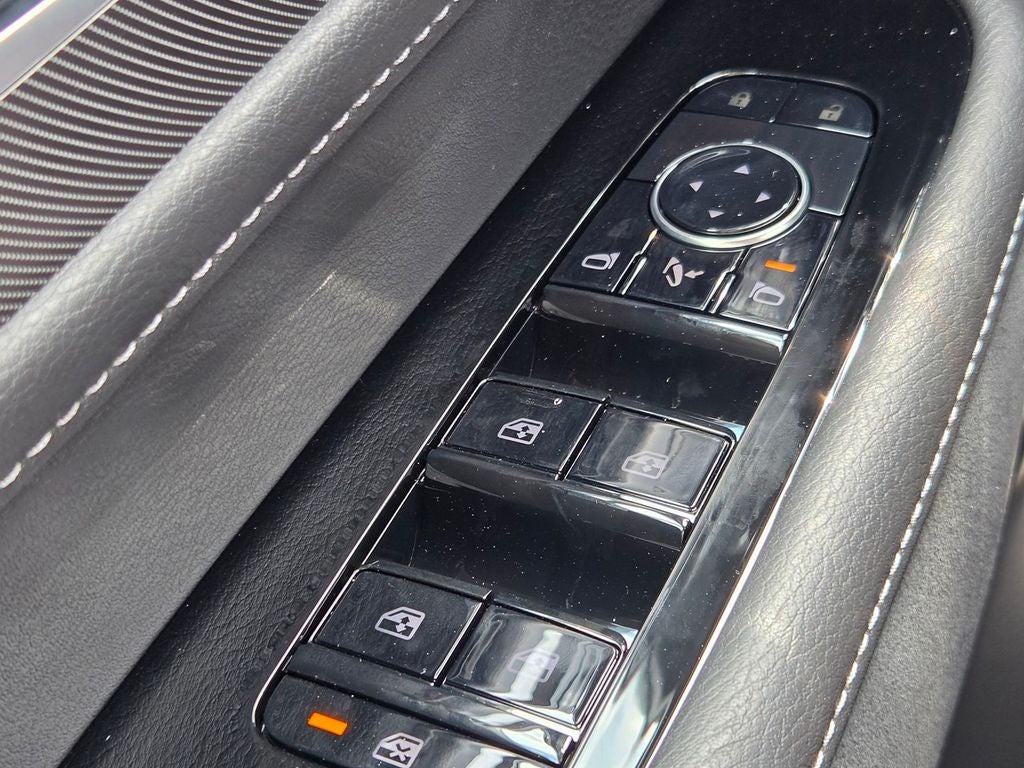 2027 INFINITI QX80 LUXE