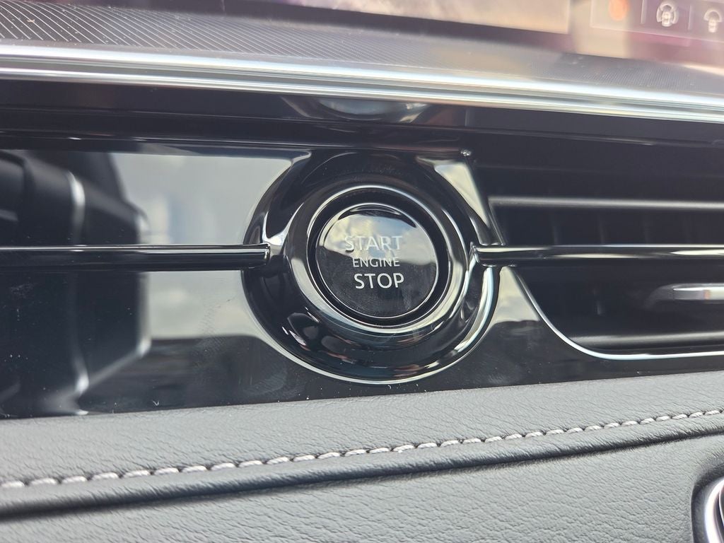 2027 INFINITI QX80 LUXE
