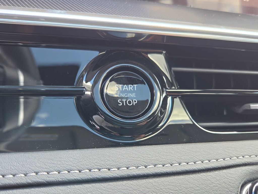2027 INFINITI QX80 LUXE
