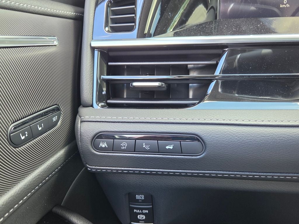 2027 INFINITI QX80 LUXE