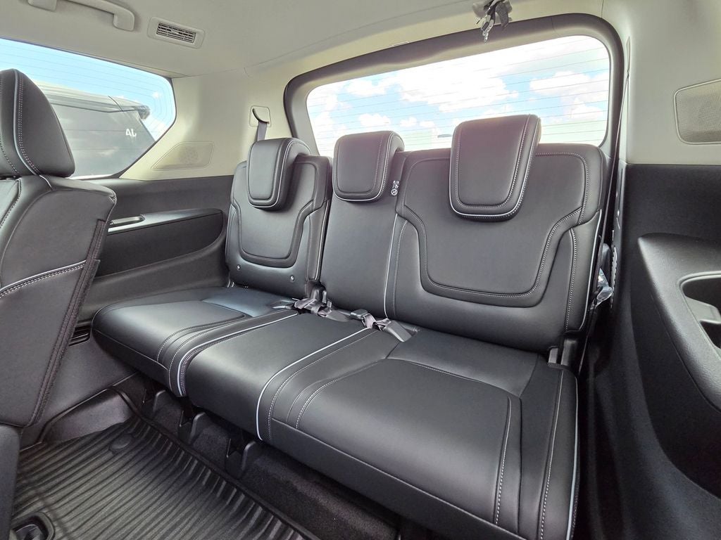 2027 INFINITI QX80 LUXE