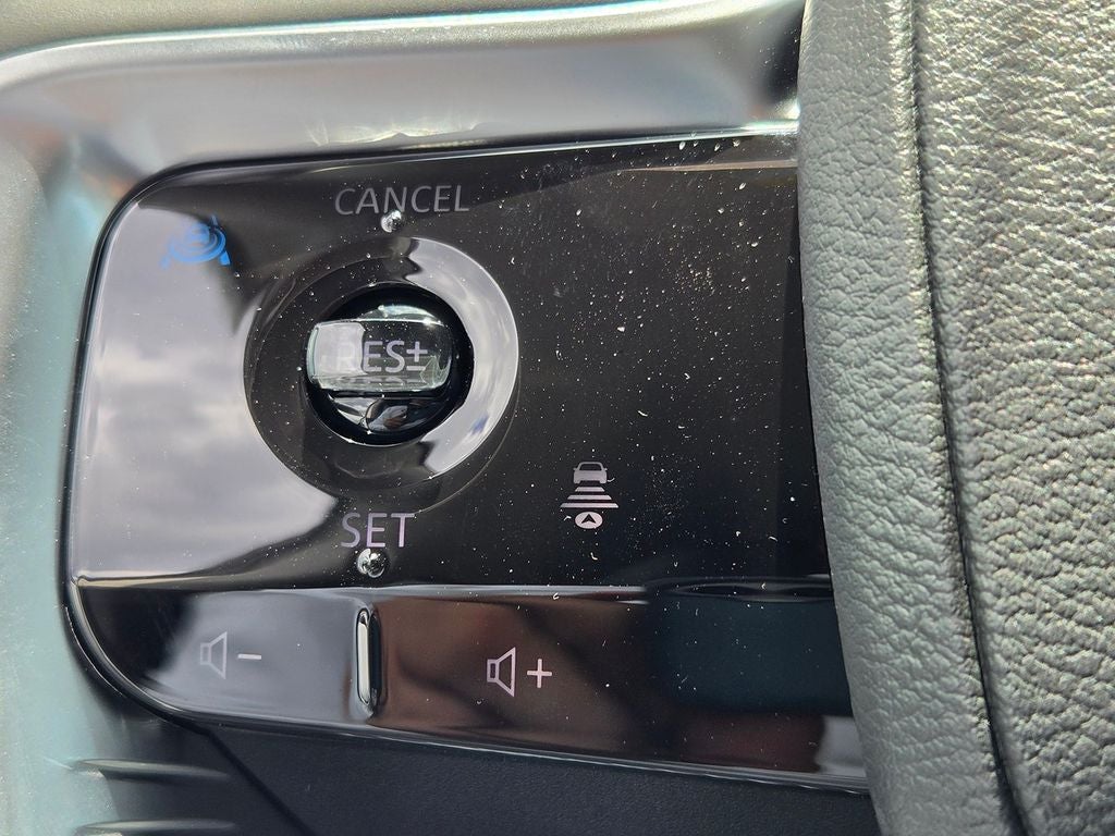 2027 INFINITI QX80 LUXE