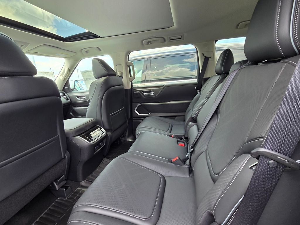 2027 INFINITI QX80 LUXE