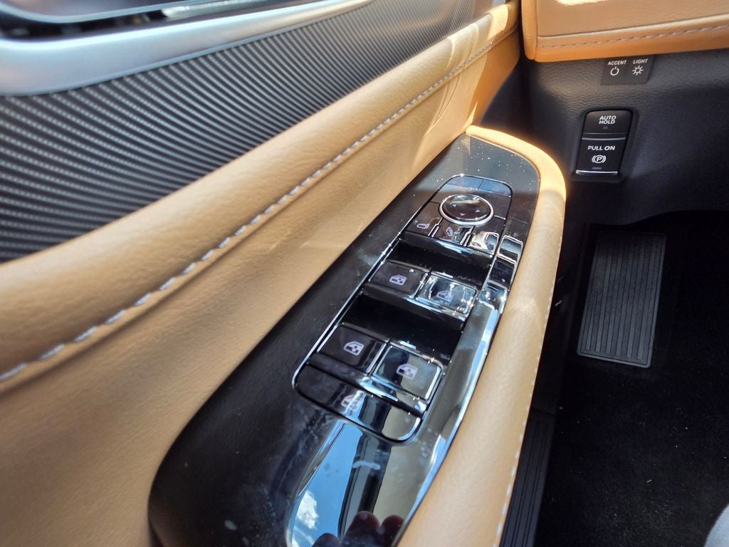 2027 INFINITI QX80 LUXE
