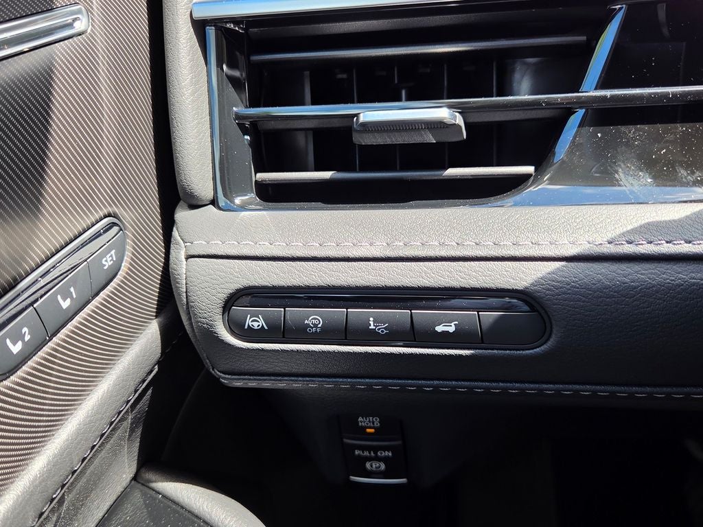 2027 INFINITI QX80 LUXE