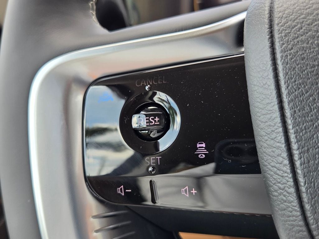 2027 INFINITI QX80 LUXE