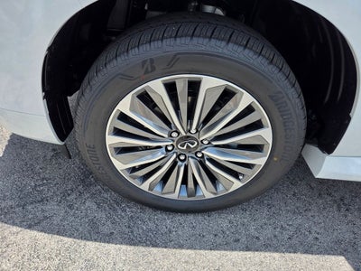 2027 INFINITI QX80 LUXE