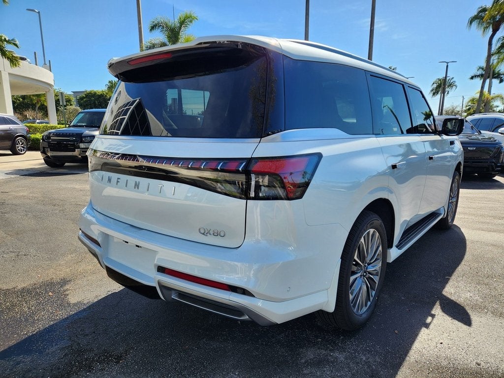 2026 INFINITI QX80 LUXE