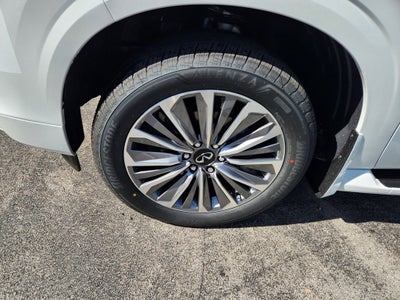 2026 INFINITI QX80 LUXE