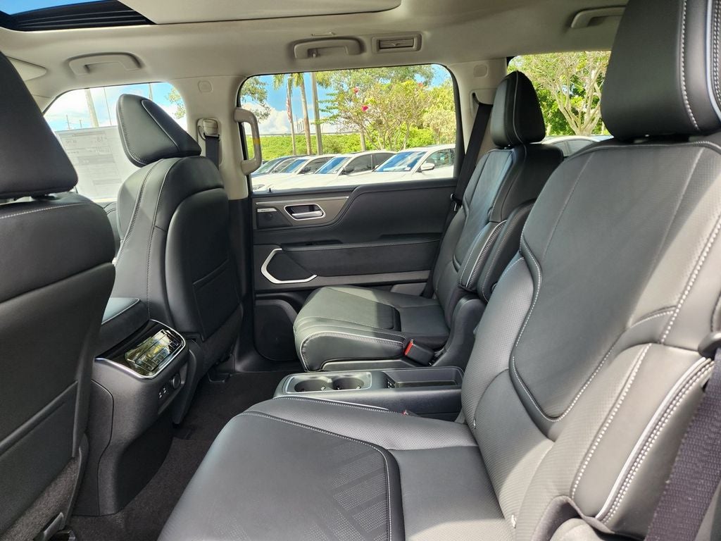 2026 INFINITI QX80 LUXE