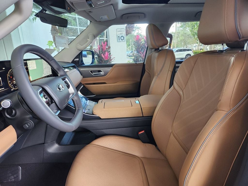 2026 INFINITI QX80 LUXE