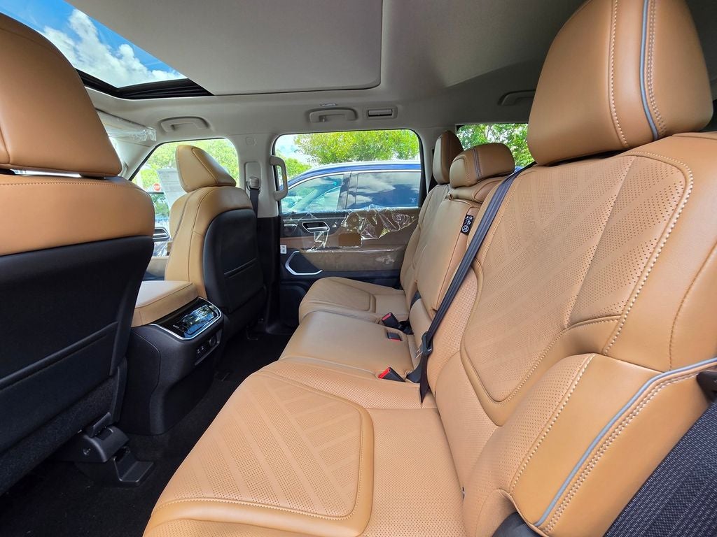 2027 INFINITI QX80 LUXE