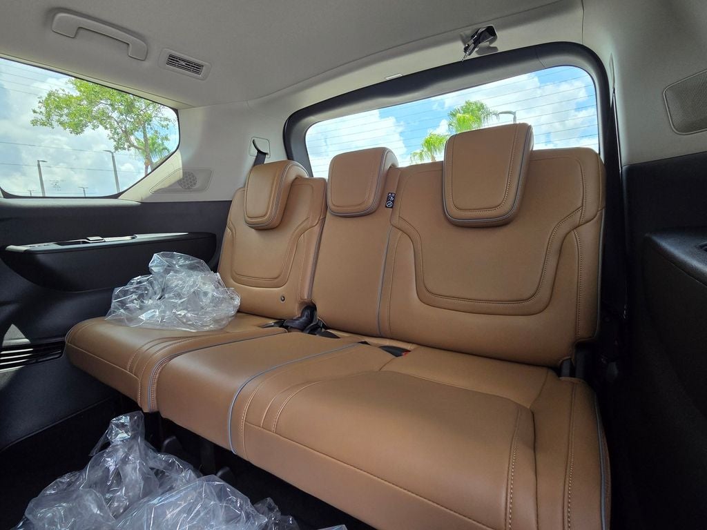 2027 INFINITI QX80 LUXE
