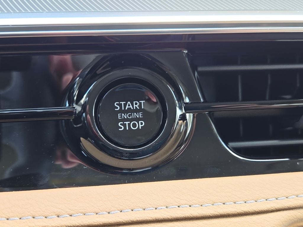 2027 INFINITI QX80 LUXE