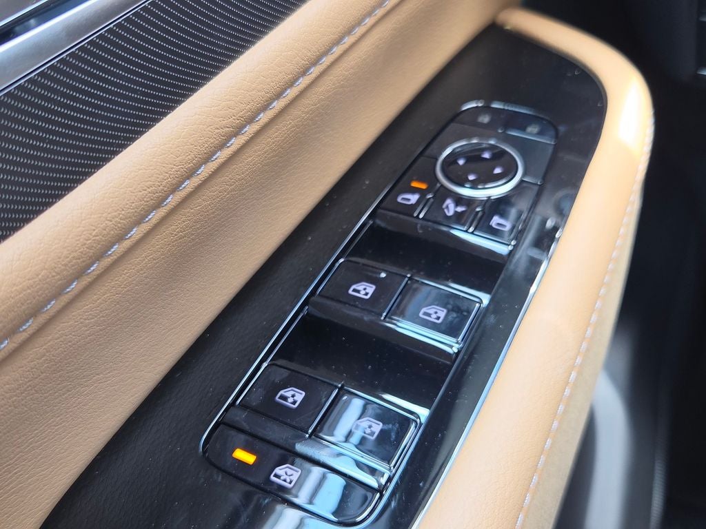 2027 INFINITI QX80 LUXE