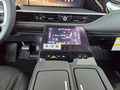 2027 INFINITI QX80 LUXE