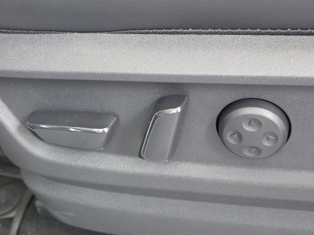 2027 INFINITI QX80 LUXE